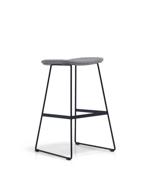 Mobel Maven Bar Stool