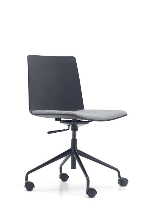 Mobel Maven Swivel Chair - Padded Seat