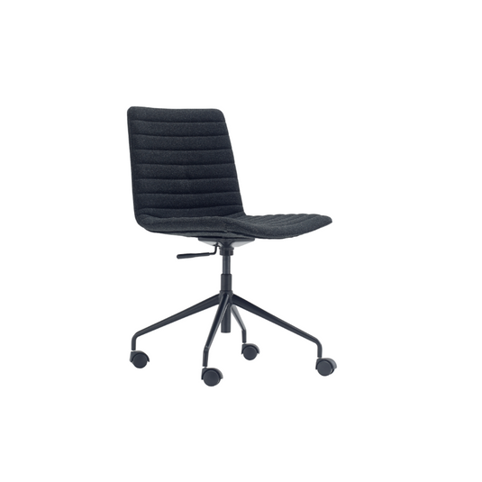 Mobel Maven Swivel Chair