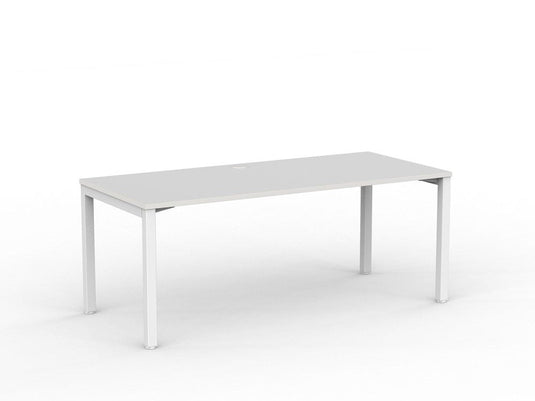 Knight Cubit Straight Desk